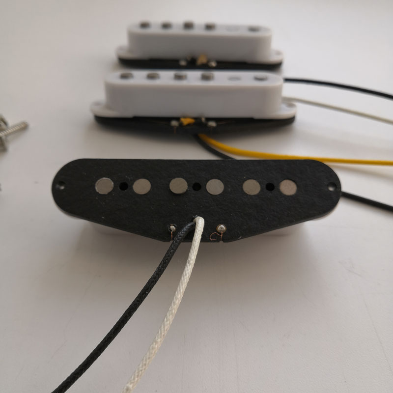 Strat Single Coil Pickups Alnico 5 Pole Pieces Fiber Flatworks