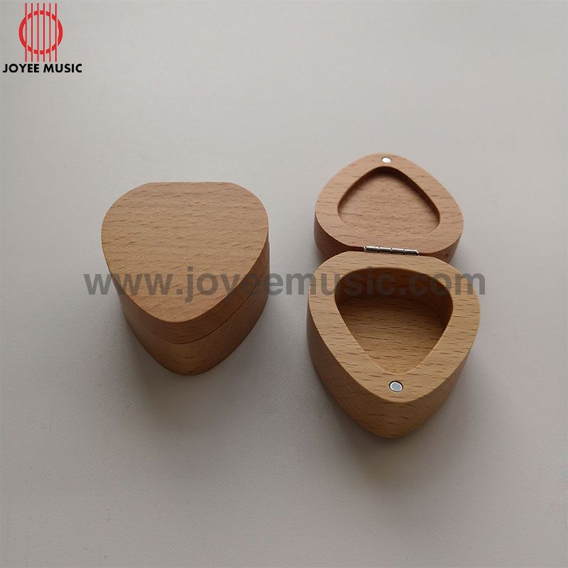 Wood Pick Box Hearted Shape
